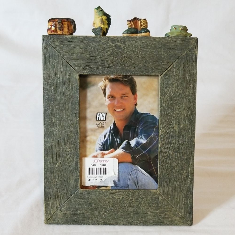**NWT** Figi Graphics Gone Fishin'‎ 3D Photo Frame